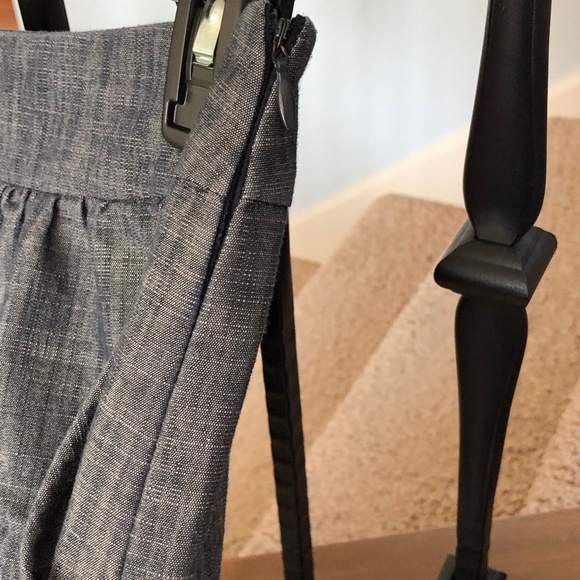 😍 ADORABLE Denim Patterned Skirt - Size M 😍 - Picture 3 of 5